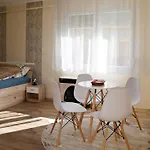 Pipacs Apartament *