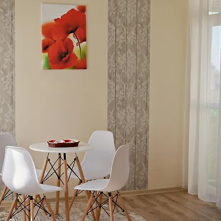 Pipacs Apartment Makó
