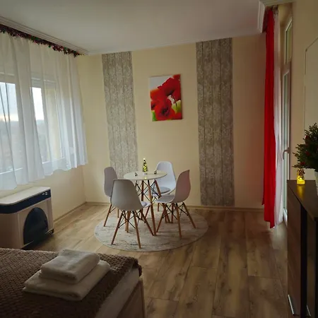Apartament Pipacs Makó