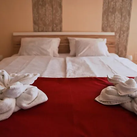 Pipacs Apartament *